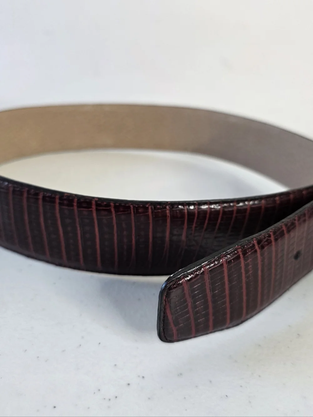 Brighton Burgundy Textured‎ Belt Size M Square Gold Accent Buckle Retro Chic